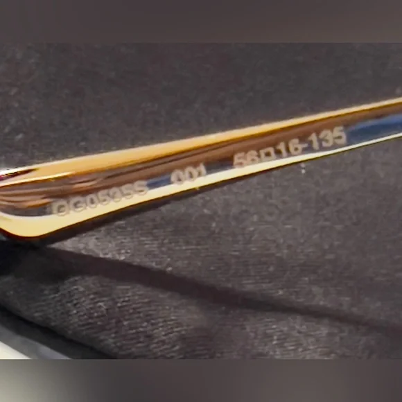 ❌SOLD❌ Gucci GG0535S Black/Grey Butterfly/Square Ladies Sunglasses 001 56x16x135 - Picture 9 of 13